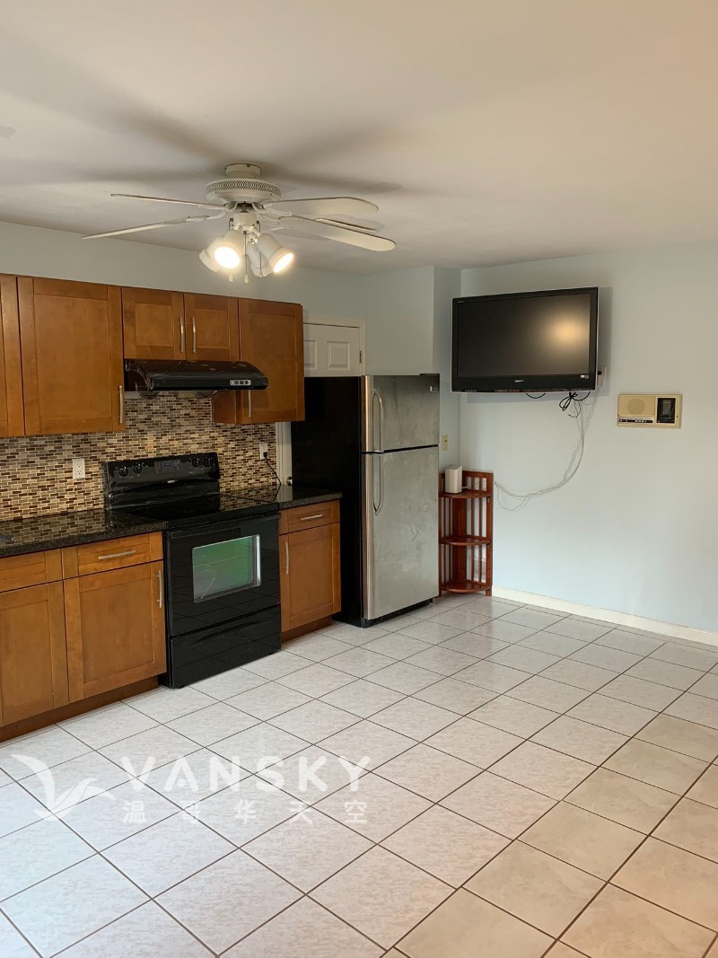 250714203217_Kitchen-Dining b.jpeg